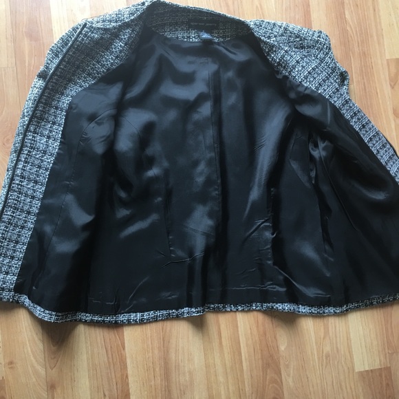 Tweed silk zipper jacket EUC - Picture 3 of 4